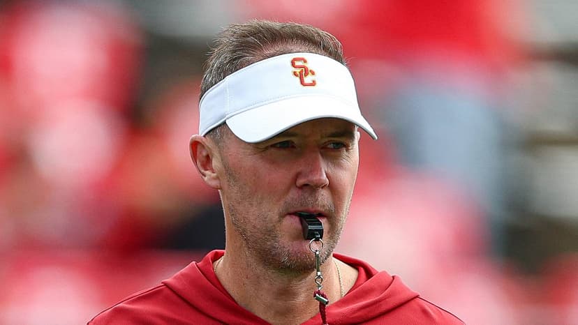 USC's CFP Hopes Hinge on Huskies Clash