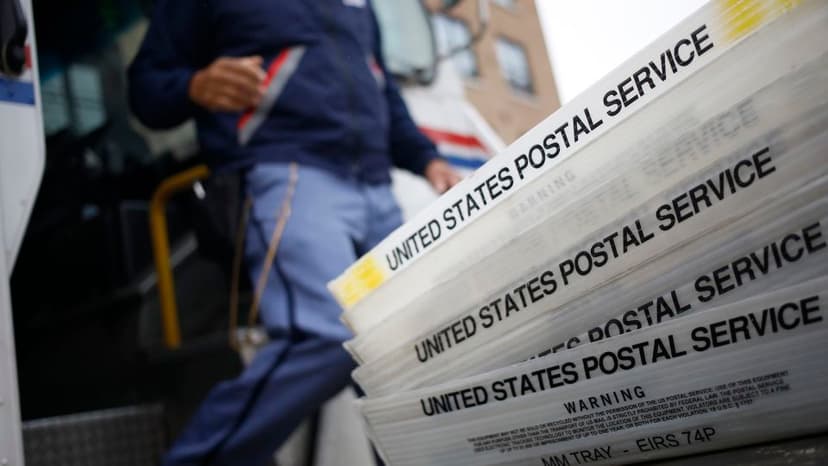 USPS Risks Amazon Split Over New Delivery Plans