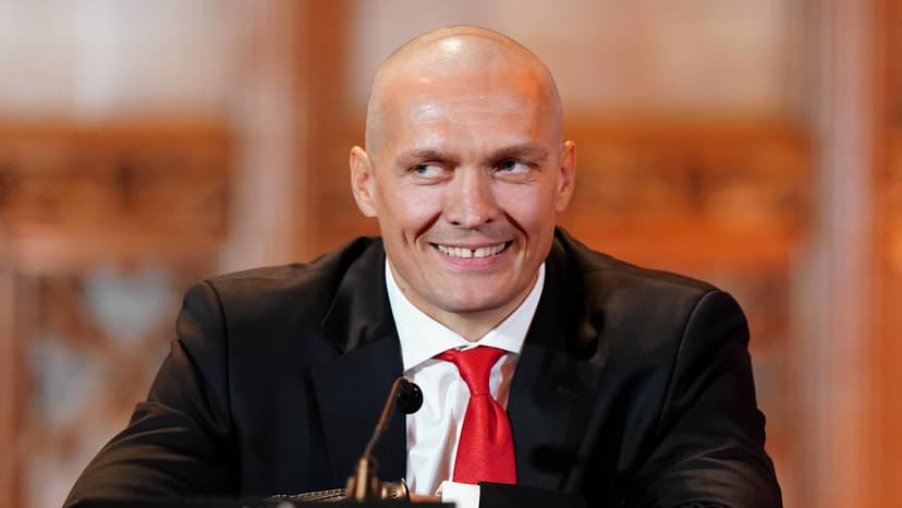 Usyk Backs Joshua to Become Future Undisputed Champ