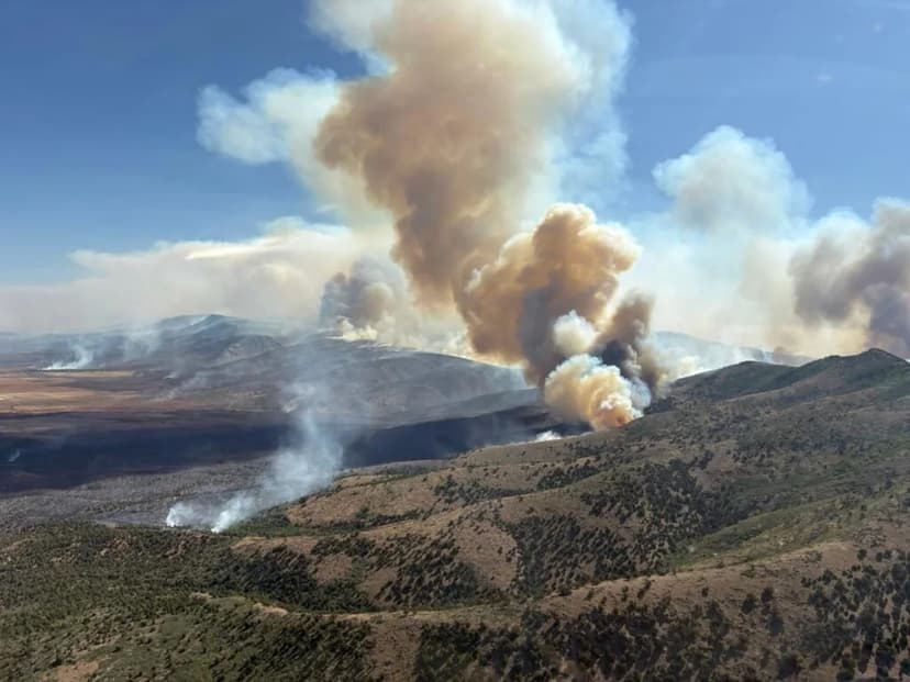 Utah Wildfire Explodes, Threatening Homes