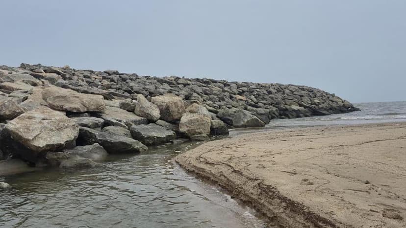 Sand Accretion Strands Boats, Fishermen Protest