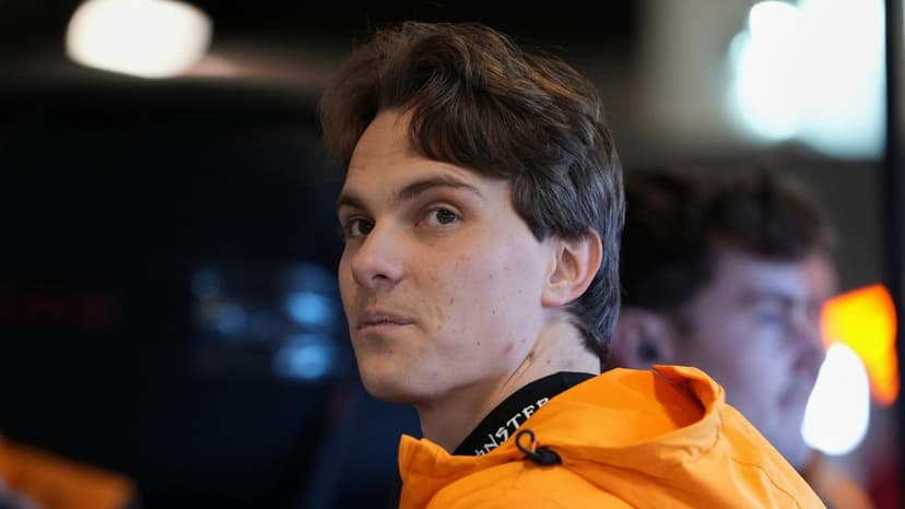 Vegas GP: Practice chaos as Norris tops disrupted session