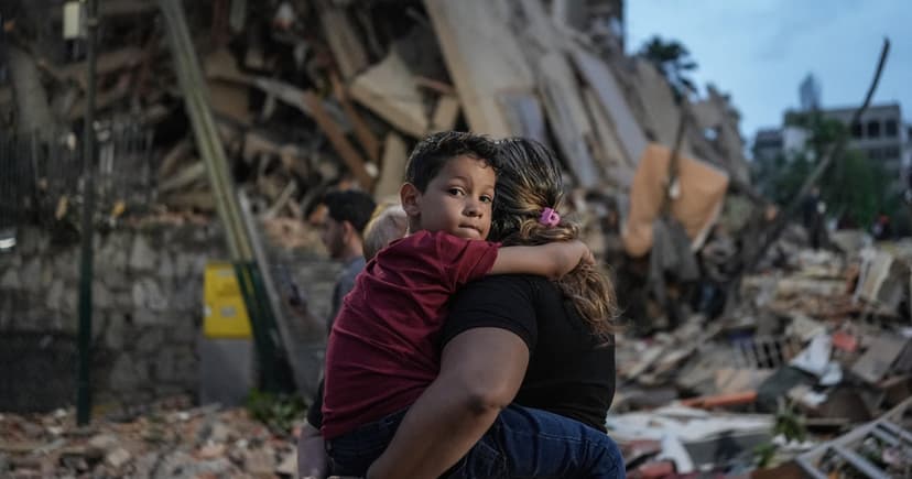 Venezuelans Abroad Rally for Quake-Hit Homeland