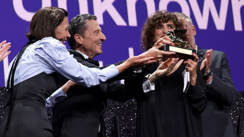 Gyllenhaal Defends 'Woman Unknown' Golden Lion Win