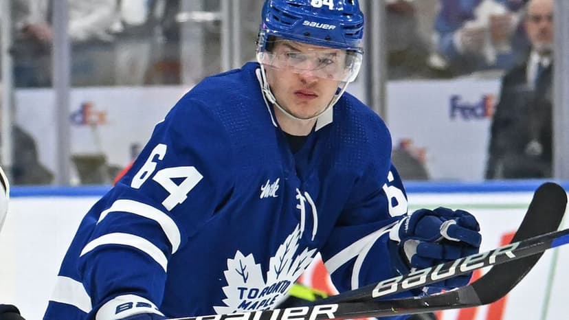 Veteran Center Kampf Joins Canucks Amid Defensive Woes