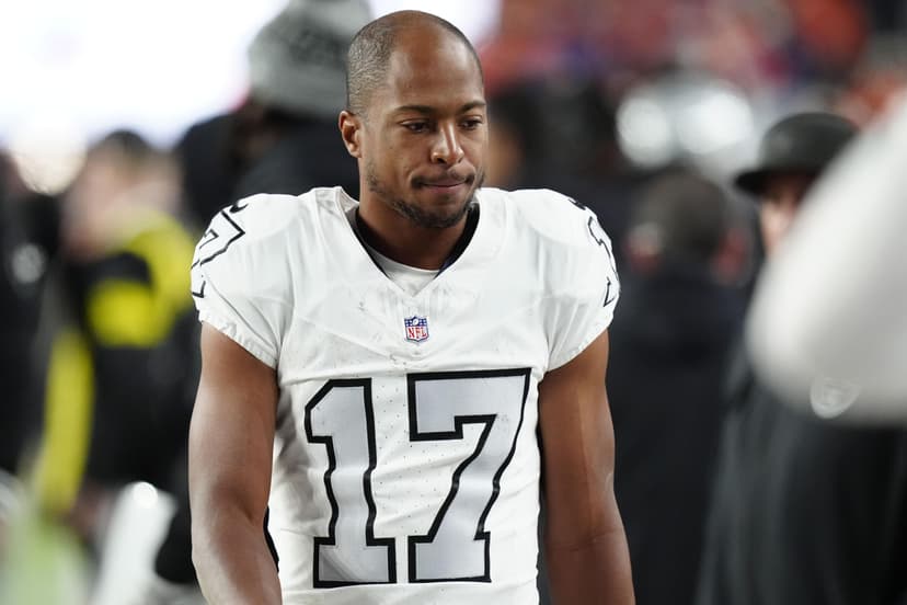 Veteran Receiver Tyler Lockett Reunites with Former Seahawks Coach in Las Vegas