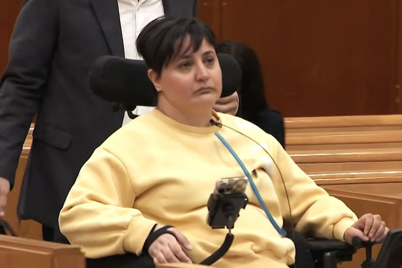 Paralyzed by Push: Victim Confronts Attacker