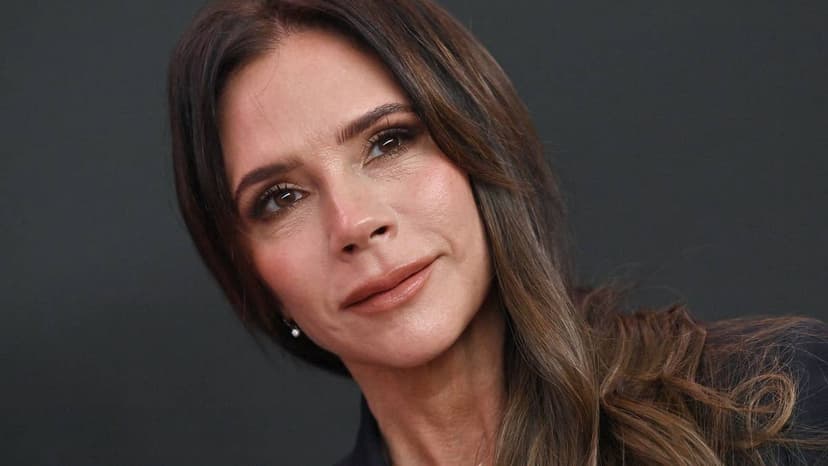 Victoria Beckham's Hosting 'Sin': No Paper Napkins!