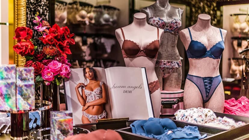 Victoria's Secret Sales Rise Amid Store Closures