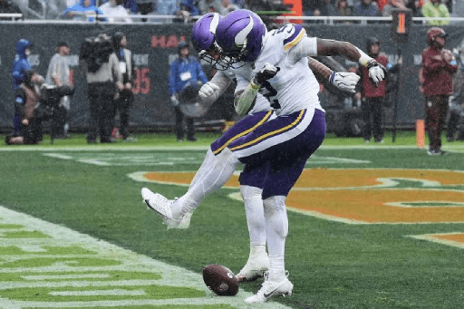 Vikings Halt Williams, Clinch Gritty 9-3 Win