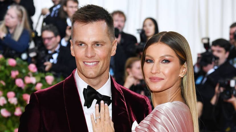 Vivian Brady Stuns at World Cup, Echoes Gisele's Style
