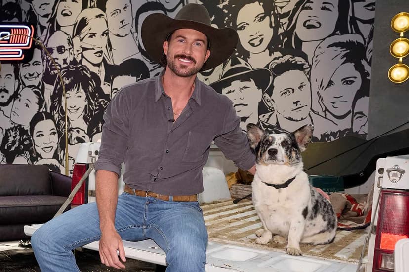 Levine Teases Contestant Over Past Burn