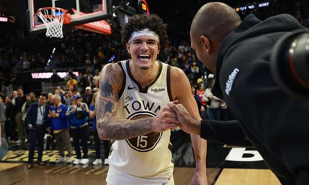 Santos Explodes for 31, Warriors Clinch Play-In Spot