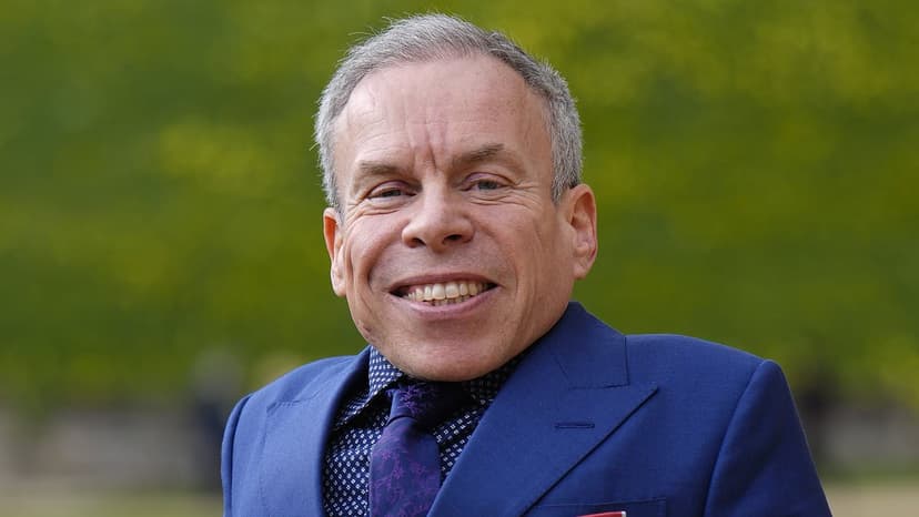 Warwick Davis Finds New Love After Wife's Death