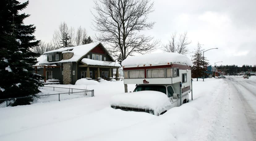 Washington Braces for 12 Inches of Snow