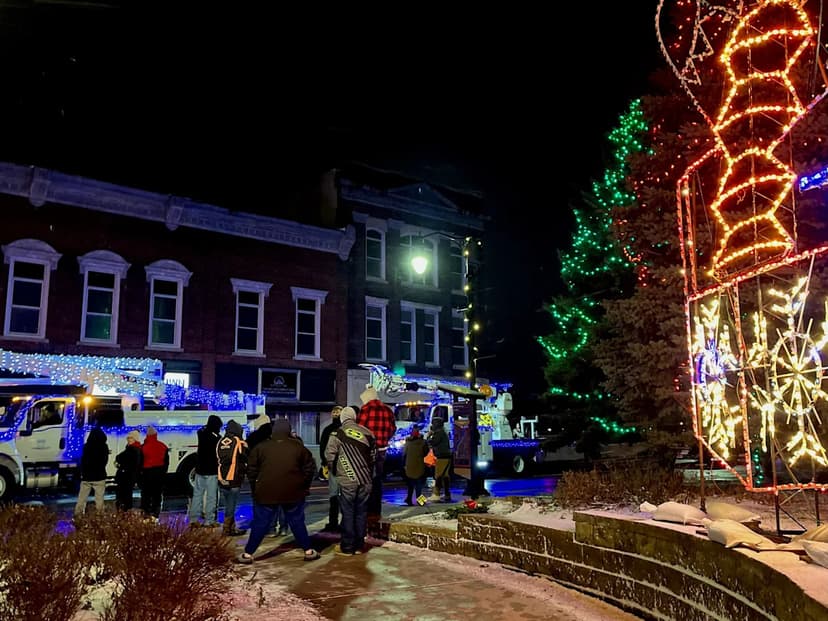 Wisconsin Rapids Sparkles in Holiday Cheer