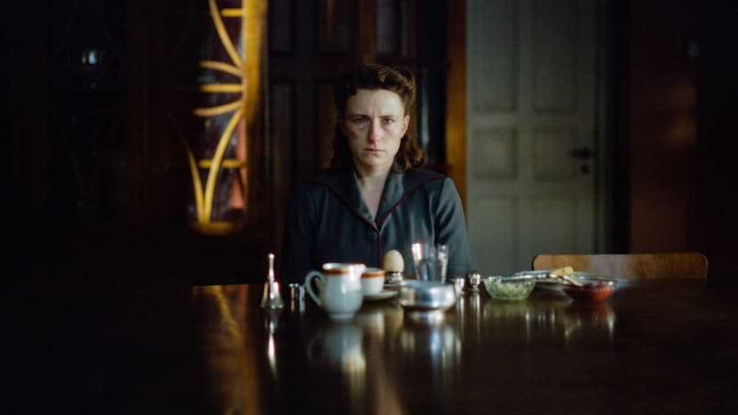 'Woman Unknown' Wins Venice Golden Lion