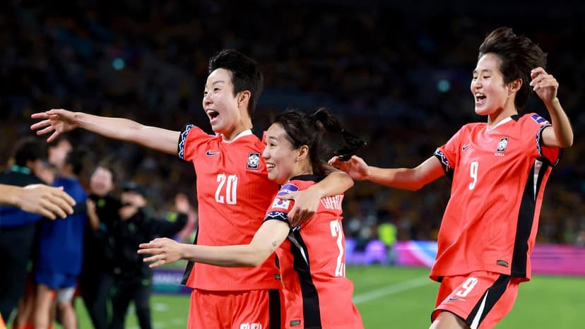 Six-goal thriller sees Korea top group