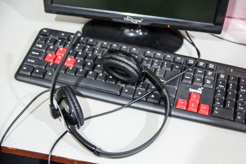 Workday Slashes 400 Jobs Amid AI Shift