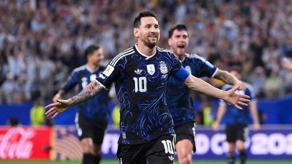 Football Legends' World Cup Legacies Unveiled