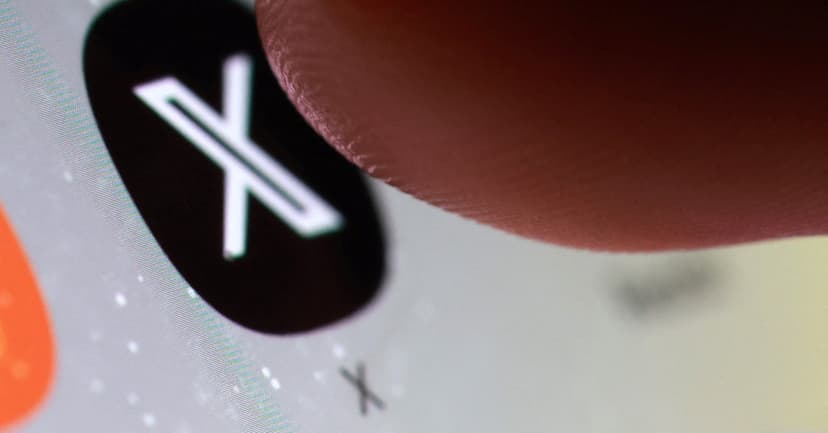 X Platform Briefly Disrupts Users Across US