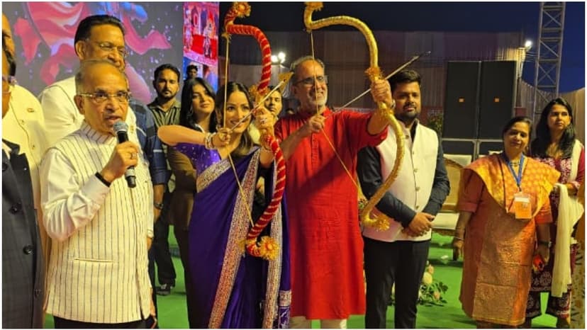 Yami Gautam Champions Women's Respect at Red Fort Dussehra