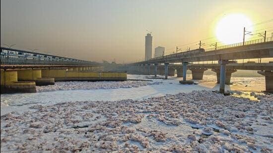 Yamuna Froth Battle: 48,000kg Chemical Used