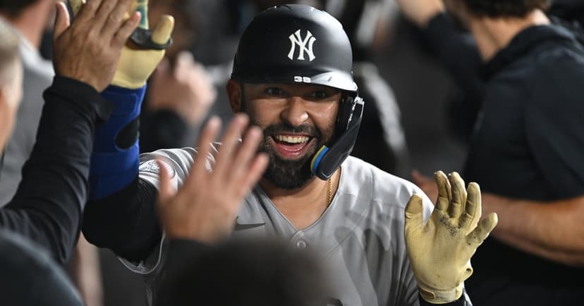 Sánchez's First Homer Powers Yankees Past White Sox 9-5