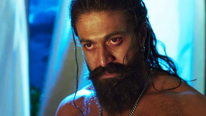 Toxic Advance Bookings Roar: 7.2 Crore on Day 1!