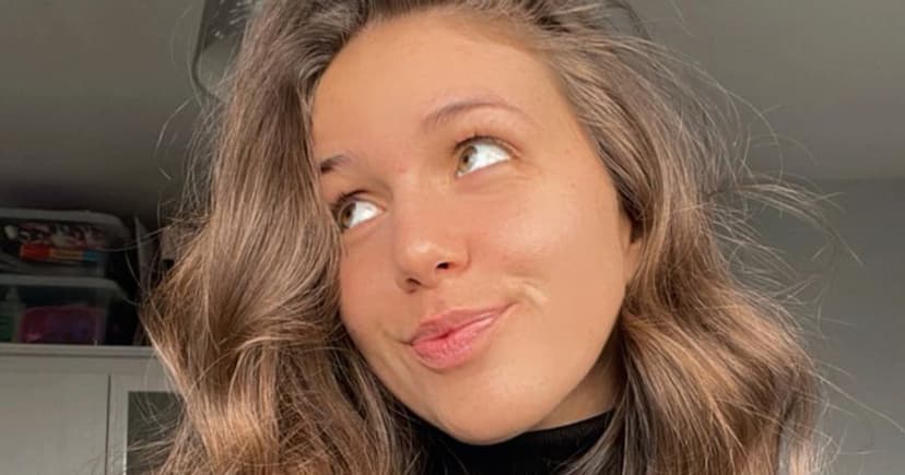 Ovarian Cancer at 22: Doctors Dismissed 'Pregnancy Lump'