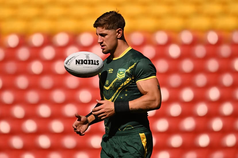 Zac Lomax eyes Perth move amid R360 delay