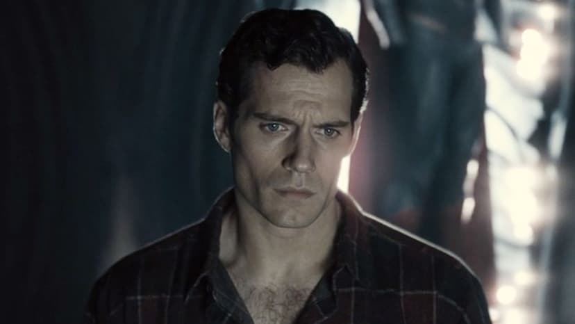Snyder Honors Justice League Anniversary, Cavill
