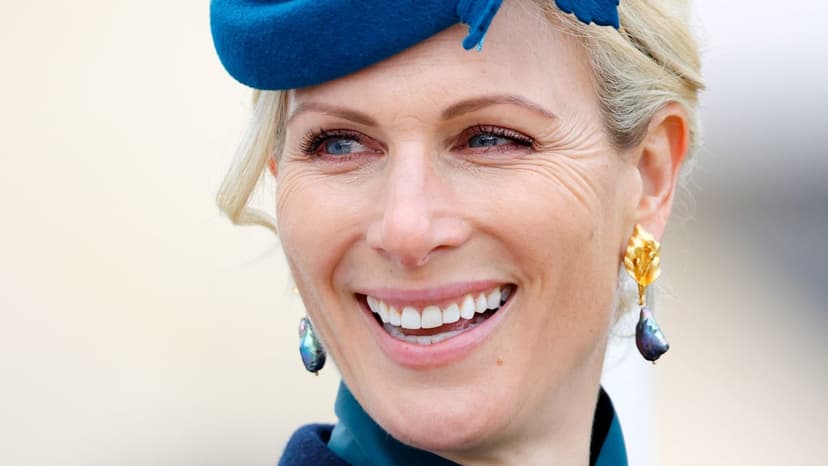 Royal Style Twins: Zara & Carole's Cheltenham Chic