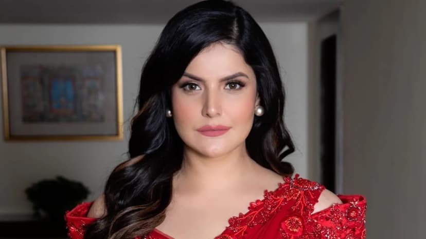 Zareen Khan's 70lb Goblet Squat: Expert Breakdown