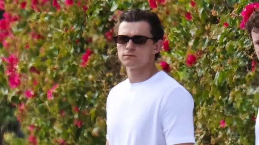 Zendaya's Ring Sparks Marriage Rumors Amidst Tom Holland's Ringless Outing