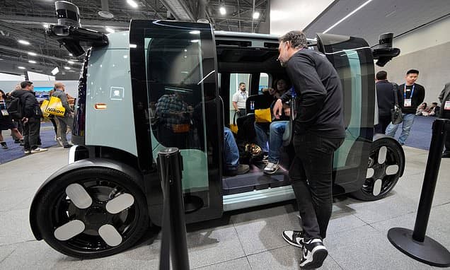 Zoox Offers Free Robotaxi Rides in SF