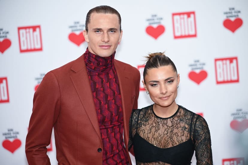 Zverev's Girlfriend Shares Adorable Doggy Recovery Snap